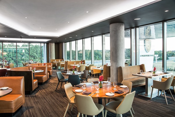 Restaurantele s-ar putea redeschide la interior de la 1 iunie. Operatorii din HoReCa își vor asuma costul testării rapide a clienților