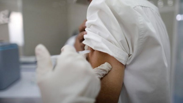 ” Oraşul vaccinează satul”. Zilnic, o echipă mobilă de vaccinare împotriva COVID-19 va fi prezentă în localităţi din mediul rural