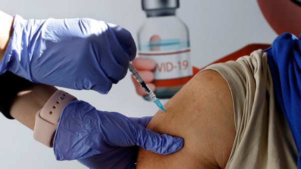 Salariații vor primi o zi liberă pentru vaccinarea împotriva COVID-19, la fiecare doză administrată