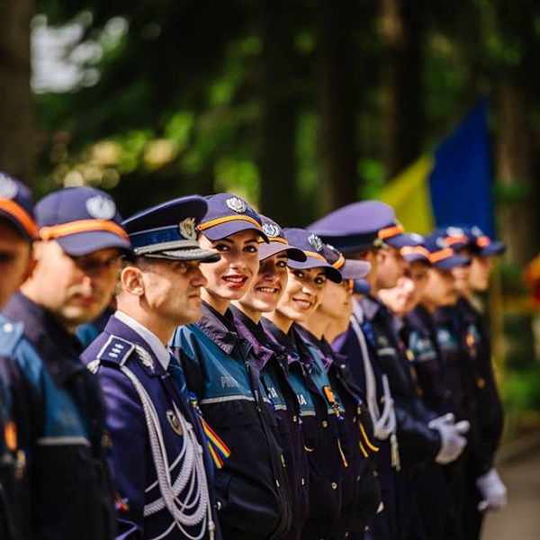 Încep înscrierile la școlile de Poliție, Jandarmerie și Pompieri! Sute de locuri sunt disponibile în toată țara