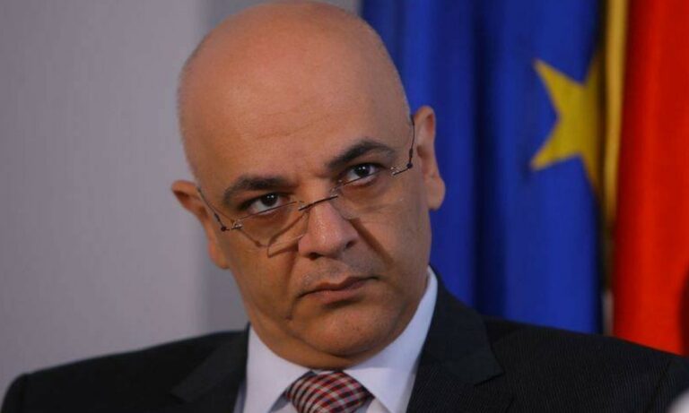 Anunțul lui Raed Arafat: “Dacă o persoană a făcut ambele doze și a trecut prin boală nu are nevoie și de a treia doză”