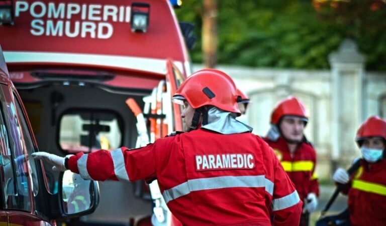 Sfârșit tragic pentru o adolescentă de 15 ani! A murit pe loc după ce a căzut de la etajul 5 al unui bloc