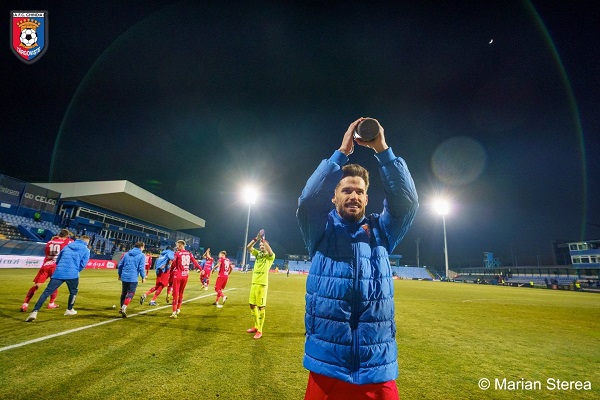 Elevii lui Emil Săndoi luptă pentru menținerea Târgoviștei în Liga 1! Promisiunea făcută de golgheterul Chindiei suporterilor