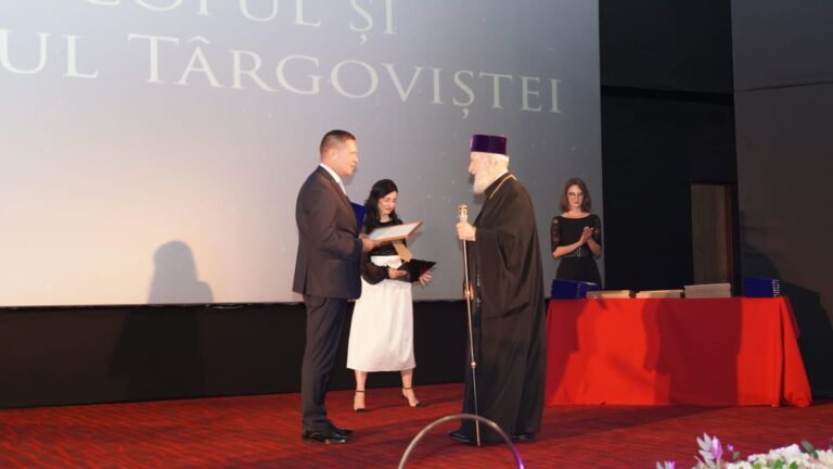 Oameni de seamă, premiați la Gala de Excelență a Județului Dâmbovița