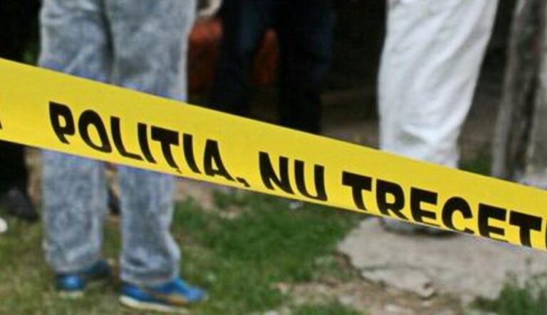 Caz halucinant! Și-a găsit sfârșitul după ce a confundat sticla de bere cu cea în care se afla benzină pentru drujbă