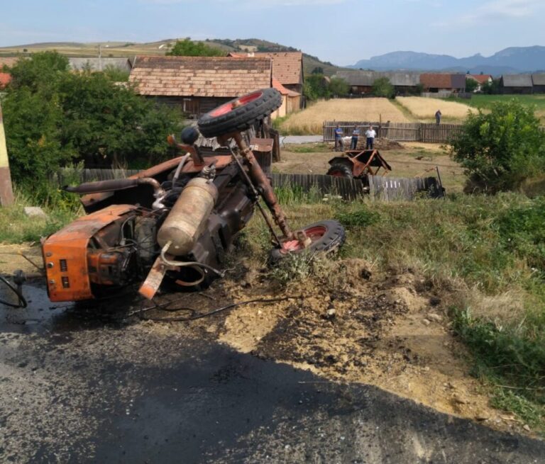 Tractor spulberat de un tren de călători! Un bărbat a murit pe loc. Unde s-a produs nenorocirea