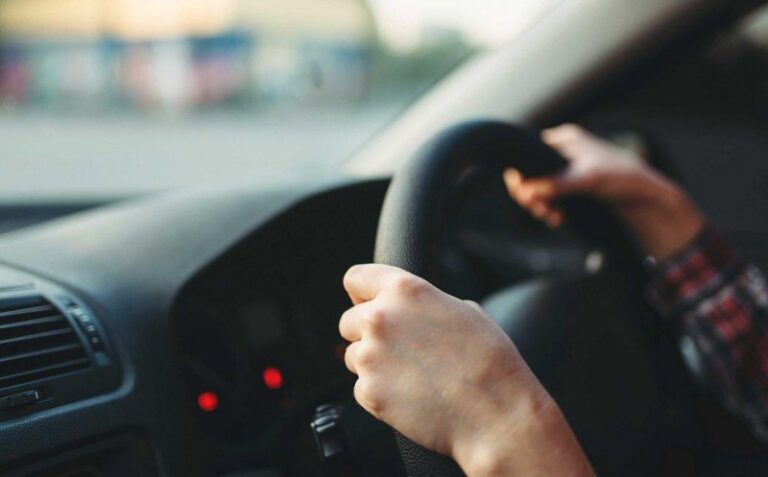 Viteza amețitoare cu care a fost prins circulând un tânăr care s-a urcat drogat la volan
