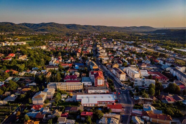 Peste 70 de străzi vor fi modernizate și reabilitate în Pucioasa! Anunțul făcut de primarul orașului
