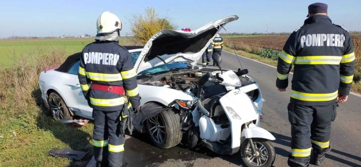 Mopedist în vârstă de 92 de ani, spulberat de o mașină. Bărbatul a murit pe loc