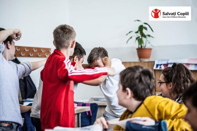 Alarmant! Numărul cazurilor de bullying din școlile românești a crescut cu aproape o treime. Propunerea Salvați Copiii de Ziua Internațională pentru nonviolență în școală