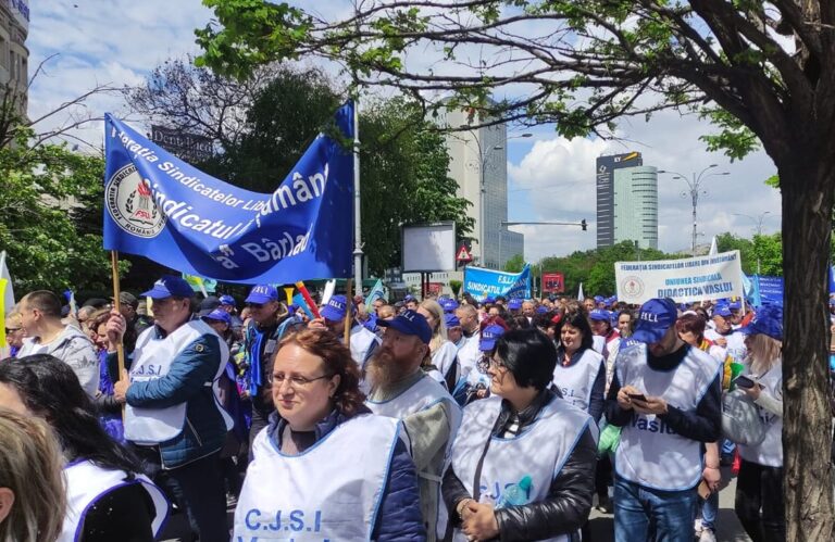 De luni, grevă generală în învățământ, după eșecul negocierilor. Lider sindical: Să trateze lucrurile serios, dacă nu vor să se dea examenele cu jandarmii pentru că vor refuza profesorii
