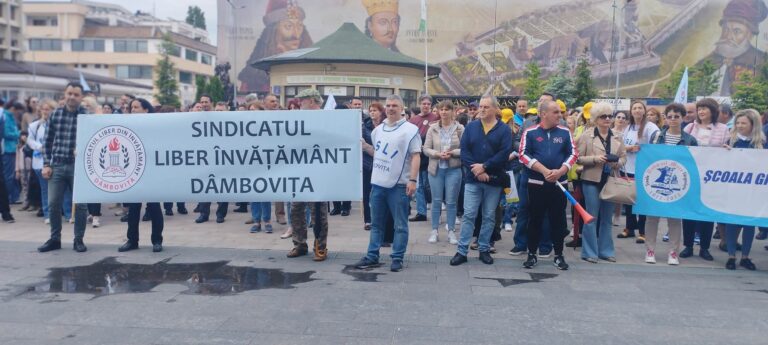 Continuă greva din educație sau va fi acceptată ultima ofertă a Guvernului? Creșterea salariului de la 1 ianuarie 2024 nu este în proiectul de ordonanță de urgență publicat, ci tot în nota de fundamentare