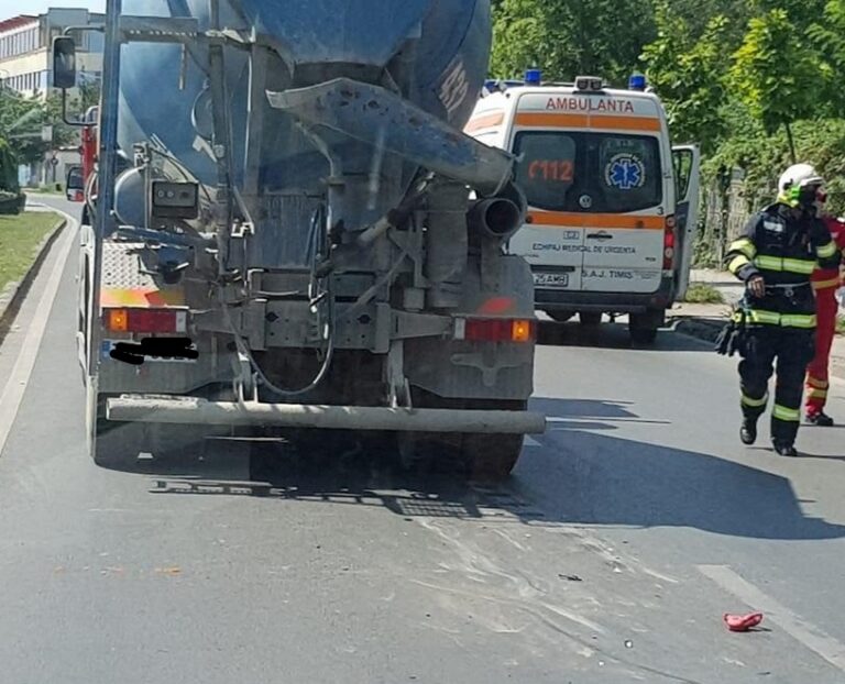 Sfârșit cumplit pentru un copil de 13 ani! A fost lovit mortal de o betonieră în timp ce mergea cu bicicleta