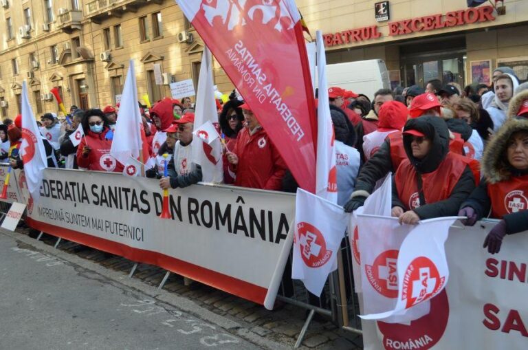 Cresc salariile în sănătate și asistență socială!