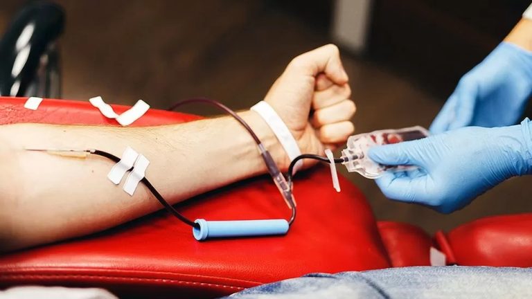 Noi facilități pentru donatorii de sânge. În ce condiții se poate primi o reducere la impozitul pe clădiri