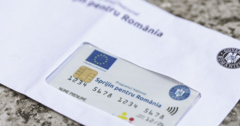 De luna viitoare se alimentează cardurile sociale. Plafonul a fost majorat de la 1700 la 2000 lei