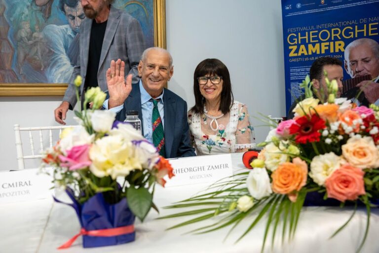 Festivalul Internațional de Nai „Gheorghe Zamfir”, la Găești. Maestrul naiului, pe scenă, alături de invitați de marcă ai muzicii internaționale și naționale