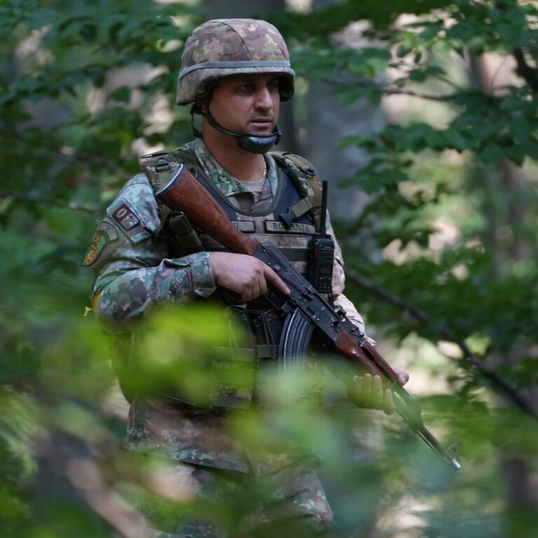 Armata Română face angajări! Peste 2000 de posturi de soldați profesioniști au fost scoase la concurs