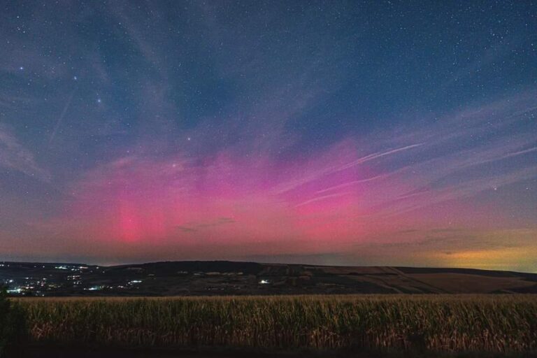 Aurora boreală, vizibilă din nou pe cerul României. Unde a putut fi observat fenomenul spectaculos