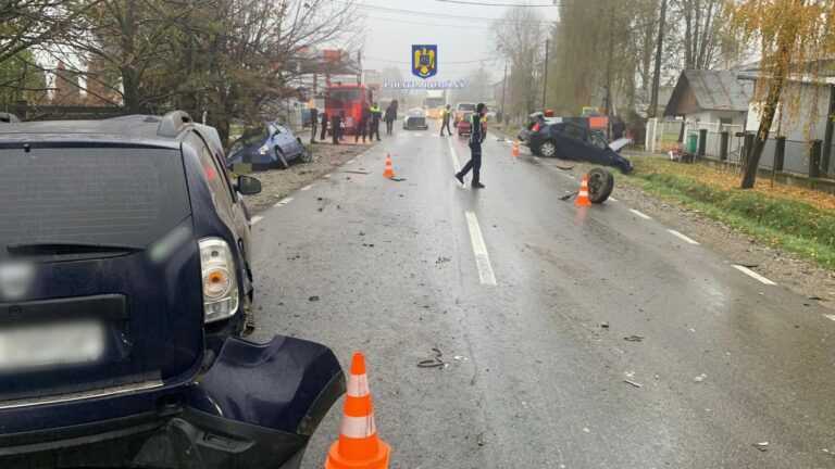 Bătrân de 76 de ani, rănit în accidentul îngrozitor de la Voinești! Tot el ar fi vinovat pentru producerea coliziunii în care au fost implicate trei autoturisme