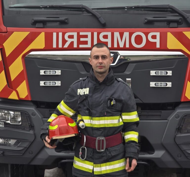 A dat alarma și a intervenit! Un pompier aflat în timpul liber a limitat extinderea unui incendiu
