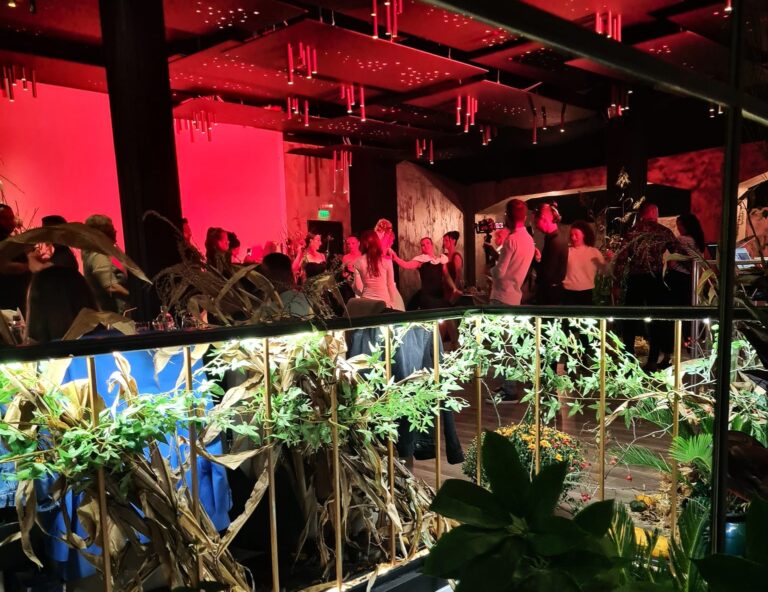 Târgoviște: Cea mai frumoasă petrecere de Ziua Îndrăgostiților se organizează la Restaurant Awan, alături de un invitat special