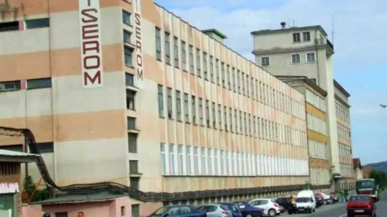 O importantă fabrică de șosete din România se închide! Aproape 100 de angajați vor fi concediați. „Producem o pereche de șosete cu 17 lei și o vindem cu 5 lei. Nu se poate continua așa”