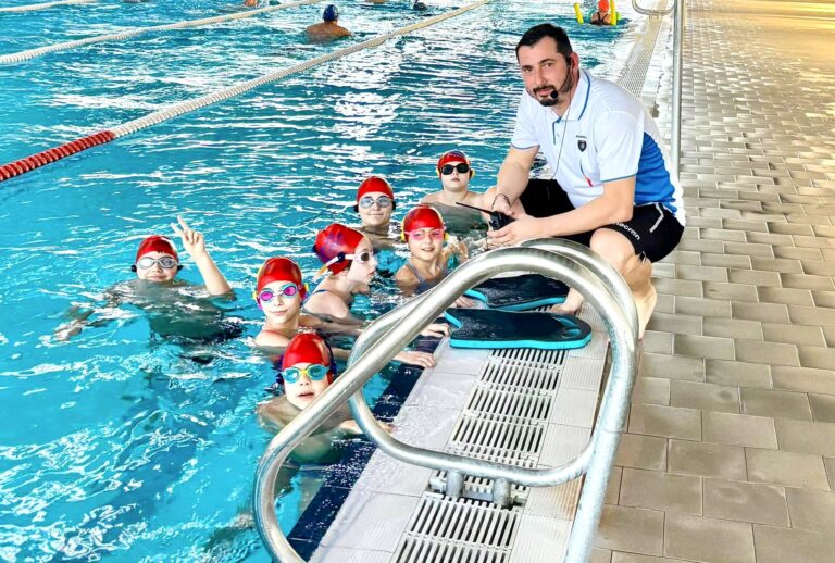 Fiecare copil merită să înoate! Alege cursurile de înot oferite de DanCos Târgoviște!