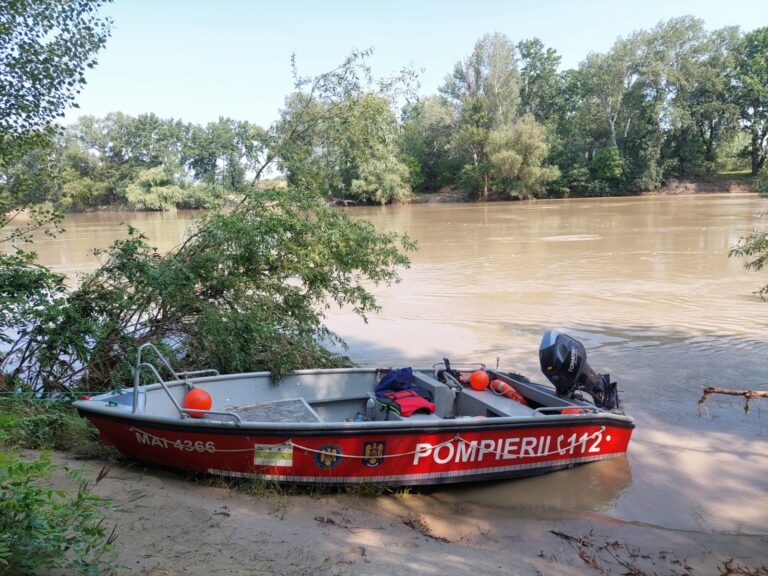 O mamă a doi copii, găsită fără suflare în Dunăre! S-a aruncat în apă din cauza depresiei. Înainte de tragedie a trimis soțului un mesaj pe telefon
