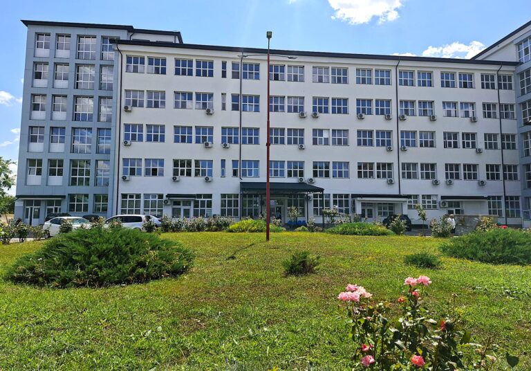 Situație tensionată la Spitalul Orășenesc Găești! Unitatea medicală, la un pas de blocaj financiar! Alexandru Iorga, primar: „Este inacceptabil să fim puși în situația de a căuta permanent resurse pentru cheltuieli esențiale”
