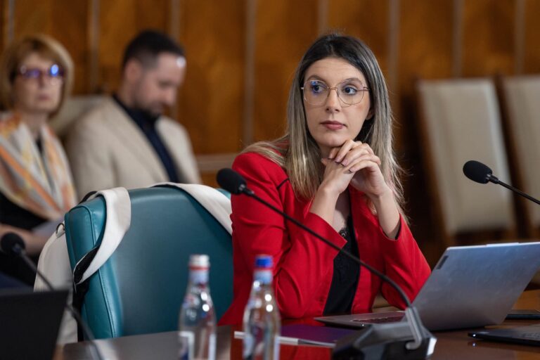 Ministra Diana Buzoianu va continua să lupte cu mafia și să implementeze reforme reale. ,,Și-au ales victima greșită”