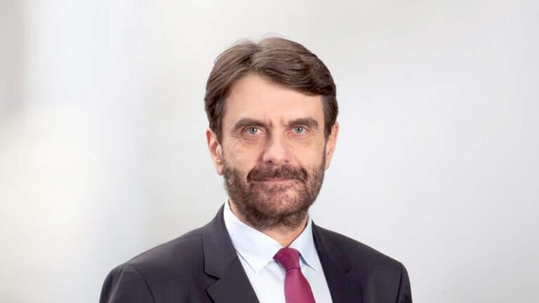 Jurnalistul Robert Schwartz, fost redactor-șef la Deutsche Welle, nominalizarea USR pentru funcția de director al Societății Române de Radiodifuziune