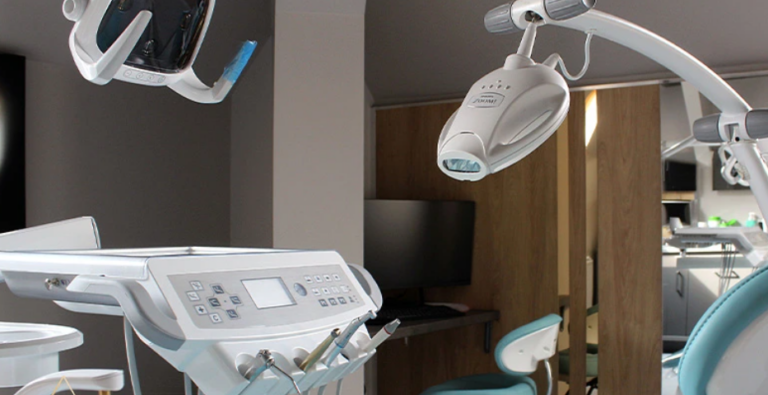 În premieră, AP-STOMA – program elaborat, derulat și finanțat de Ministerul Sănătății pentru tratamente stomatologice definitive și complexe în unități sanitare publice