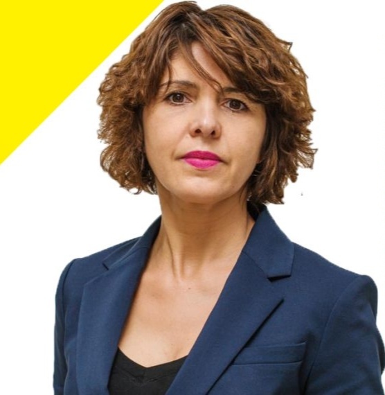 Peste 250.000 de euro găsiți în casa unei primărițe! Femeia a fost pusă sub control judiciar de DNA pentru abuz în serviciu