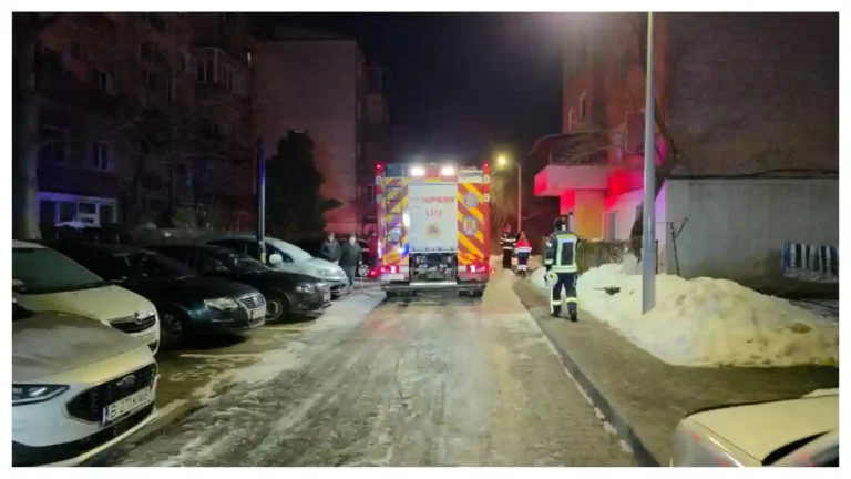 Explozie puternică într-un apartament! Noapte de coșmar pentru locatarii unui bloc! 2 persoane au fost rănite