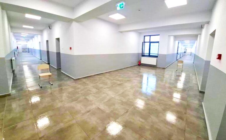 Să tot înveți într-o asemenea școală! A devenit cea mai modernă unitate școlară din Târgoviște