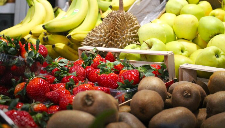 „La Cici”, aprozarul bunătăților! Locul unde găsești cele mai proaspete fructe si legume din Târgoviște