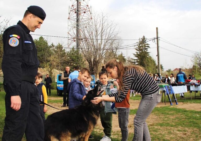 Jandarmeria Dâmbovița sărbătorește 176 de ani de la înființarea Jandarmeriei Române! Activități pentru public în județul nostru
