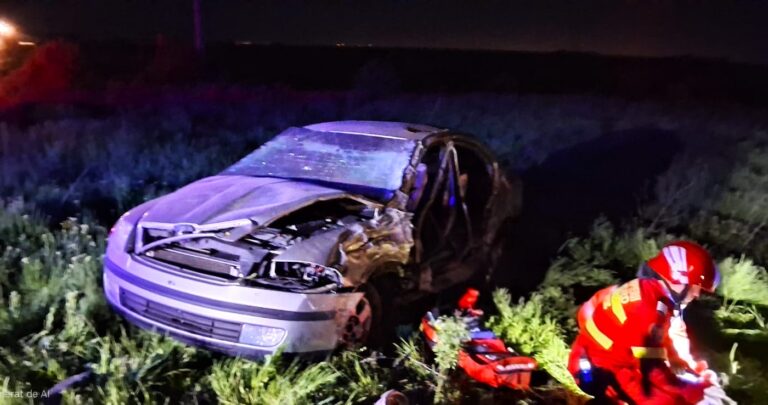 Sfârșit cumplit pentru doi tineri! Au pierit pe loc într-un accident devastator, produs între un autoturism și un microbuz. O altă persoană a fost transportată de urgență la spital
