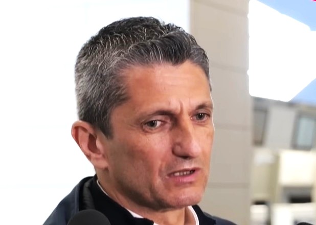 Răzvan Lucescu, în lacrimi pe aeroport, la plecarea din România! Mesajul tehnicianul care a emoționat o țară întreagă: „Vorbiți cu părinții cât mai mult cât îi aveți în viață”