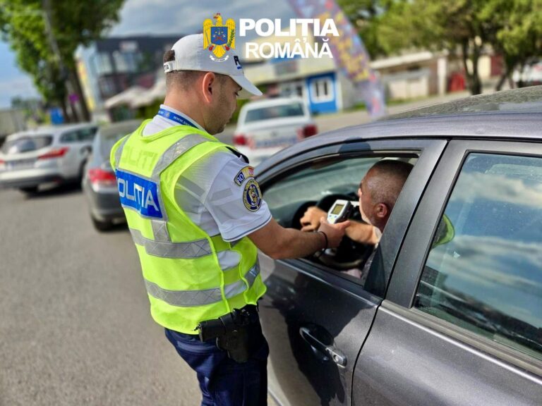 Inconștiență pe șosea! Șofer din Dâmbovița, prins la volan fără permis de conducere! Un alt bărbat circula cu un moped neînregistrat