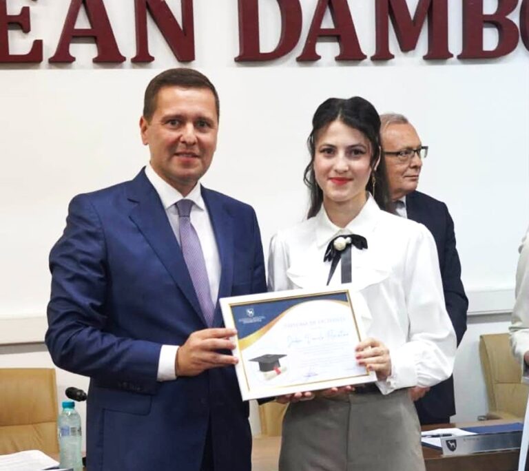 Recunoaștere pentru excelență! Cele patru eleve de 10 la Bacalaureat din Dâmbovița, premiate și de Consiliul Județean. „Există rezultate care merită mai mult decât felicitări”