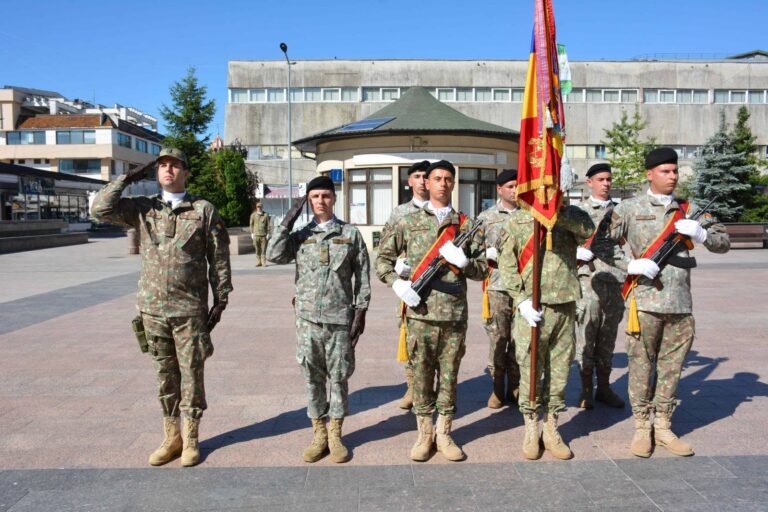 „Deșteaptă-te, române!” a răsunat și la Târgoviște! Ceremonie emoționantă dedicată unuia dintre cele mai puternice simboluri ale României