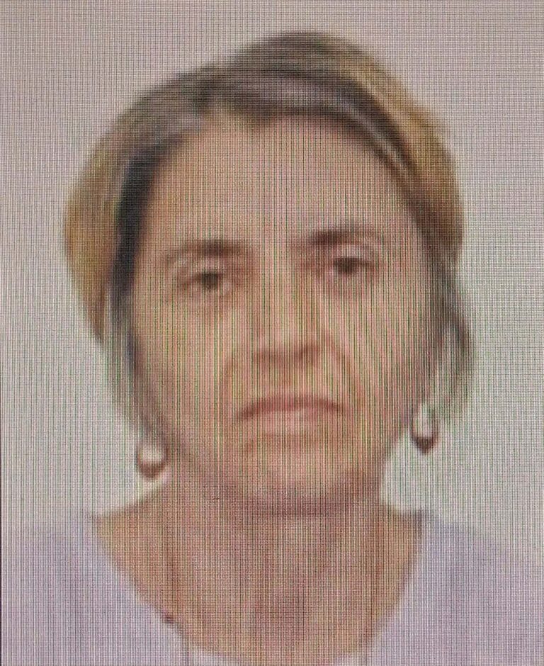 De negăsit după ce a plecat de la domiciliu! Femeie din Dâmbovița, căutată de polițiști și familie! Autoritățile fac apel și cer ajutorul cetățenilor