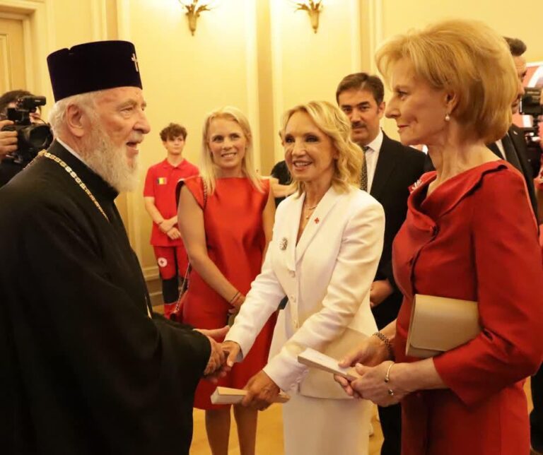 Recunoaștere la nivel înalt! Înaltpreasfințitul Mitropolit Nifon, Arhiepiscopul Târgoviştei, premiat la jubileul de 150 de ani al Crucii Roșii Române