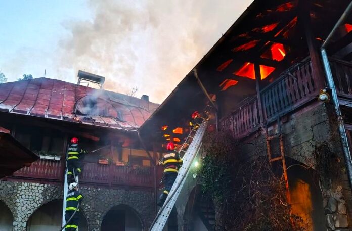 incendiu manastire