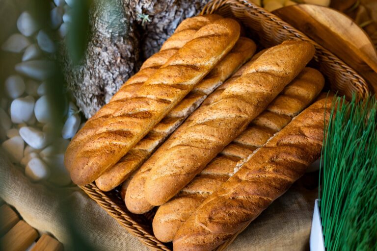Brutăria din Târgoviște care te cucerește din prima! Descoperă gustul autentic al pâinii adevărate, coaptă pe vatră și cu maia naturală