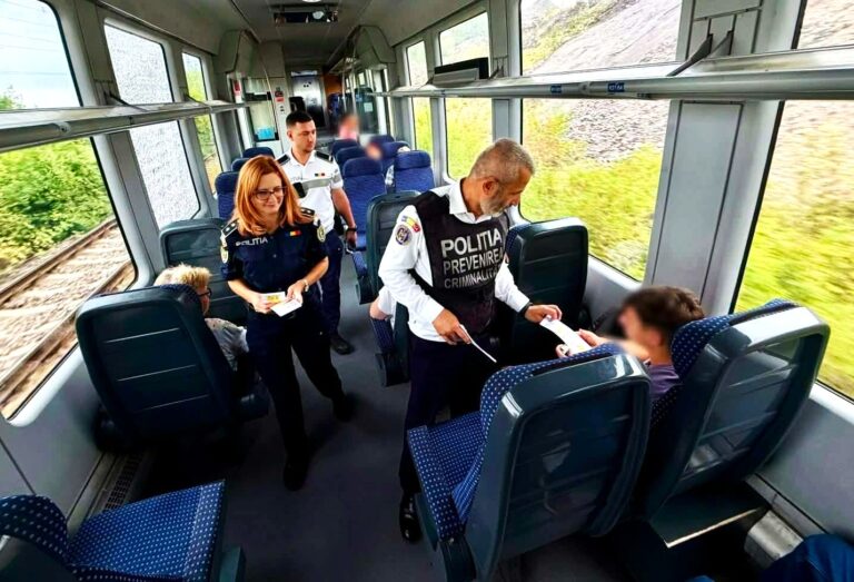 Selfie-ul pe tren nu ia like-uri, ia vieți! O fotografie poate costa mai mult decât îți imaginezi. Avertismentul polițiștilor dâmbovițeni