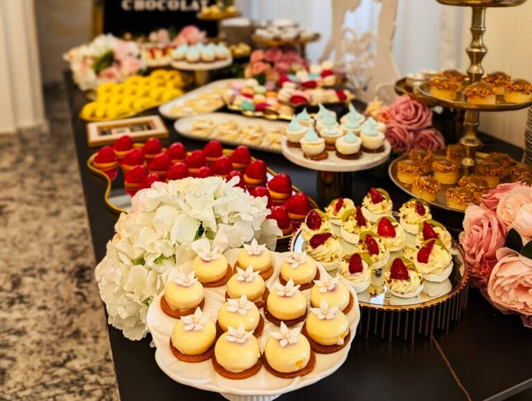 Un eveniment memorabil începe cu un desert spectaculos! Torturi spectaculoase, deserturi irezistibile și candy bar-uri de poveste doar la Delice Chocolat din Târgoviște