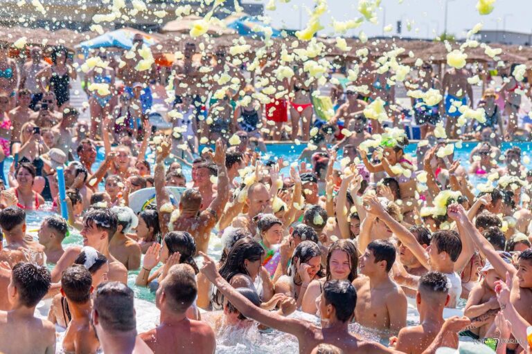 Un deceniu de neuitat pe „Litoralul de acasă!” Complexul Turistic de Natație din Târgoviște sărbătorește 10 ani de distracție, emoții și amintiri